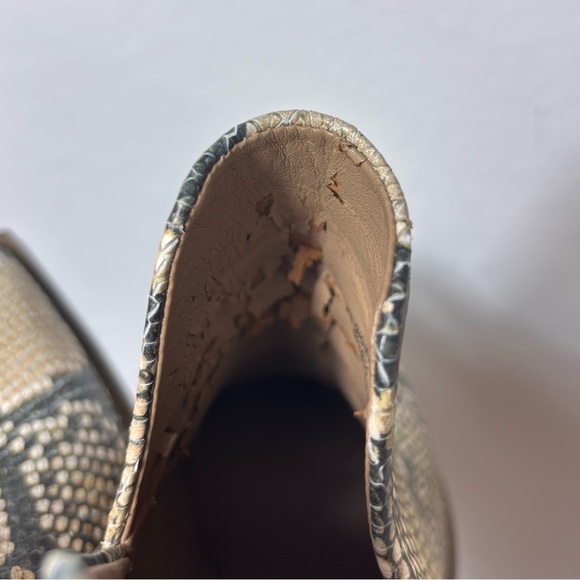 VINCE CAMUTO VC GIGIETTA SNEAKESKIN WOMEN BOOTS SIZE 6 NO BOX - Picture 8 of 8